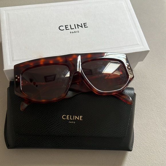CELINE Sunglasses 😎, 💯  Authentic - Picture 5 of 7